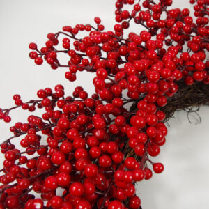 Large Luxury Christmas Red Berry Floristry Wreath (60cm 24″)