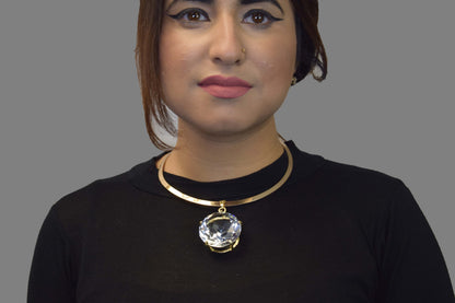 Choker Necklace with Oval Pendant (Gold and Silver)